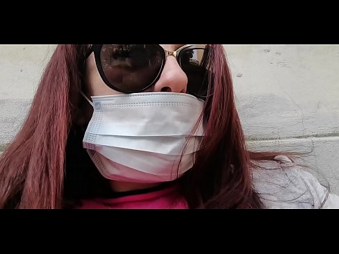 ❤️ Nicoletta analipiza kisasi kwa jirani yake na kukojoa kwenye karakana yake (Karantini Maalum ya Covid19 ya Italia) ❤️ ❤